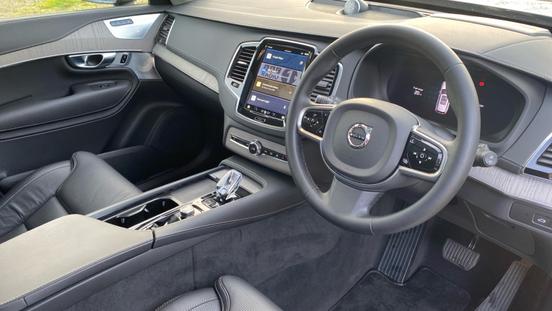 Volvo XC90 2.0 T8 PHEV Ultra Dark 5dr AWD Geartronic Estate